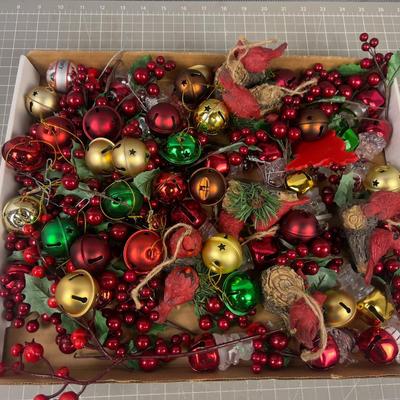 Bells, Birds and Berries - 