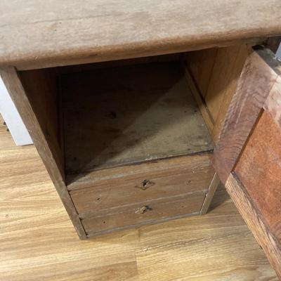 Vintage cabinet