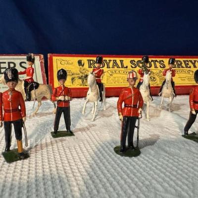 Sale Photo Thumbnail #3: Royal Scots Greys British Soldiers, approx 3-3.5" lead, 9 men on horses (2 with instruments), and 9 men, as is.  Cannot verify original box goes with the men listed in this lot.