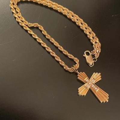 14K Gold/ Diamond Cross Pendant & Chain