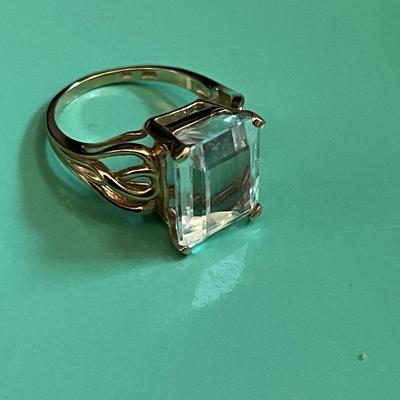 Vintage 14K Gold Aquamarine Sz. 6