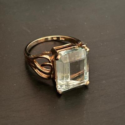 Vintage 14K Gold Aquamarine Sz. 6