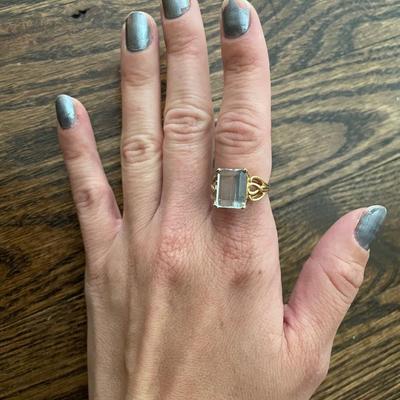 Vintage 14K Gold Aquamarine Sz. 6