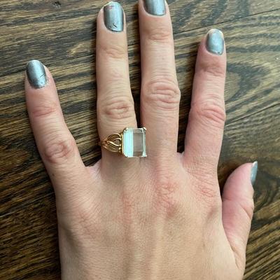 Vintage 14K Gold Aquamarine Sz. 6