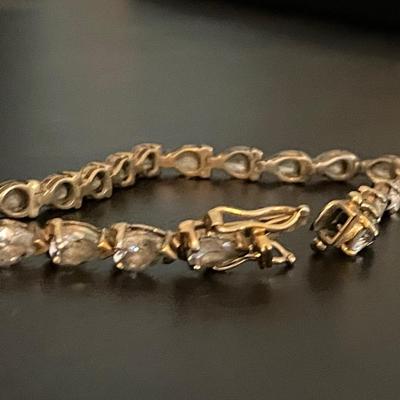 Vintage 925 Teardrop Clasp Bracelet