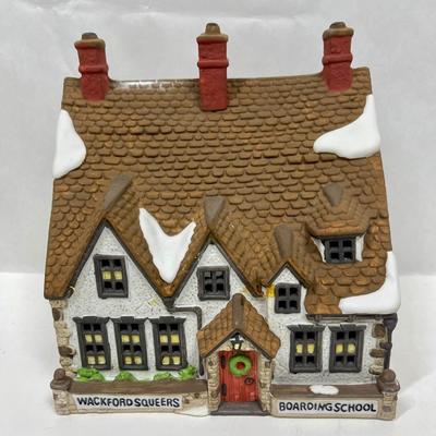 Dept 56 Dickens Village Series - Wackford Sqeers Boarding School 1988