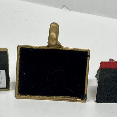 Vintage Christmas Cast Iron Shelf Mantle Stocking Holder Hangers
