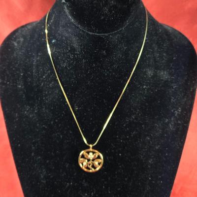 14K Gold Chain with Unmarked Pendant Necklace