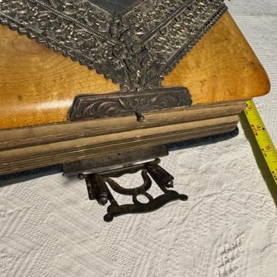 Antique Photo Album Plus