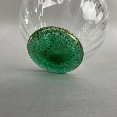 D751 Vintage Green and Gold Flecked Signed Art Glass Bowl