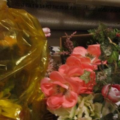 Artificial Flowers For Home Decor Or Crafting Lot A