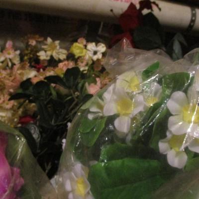 Artificial Flowers For Home Decor Or Crafting Lot A