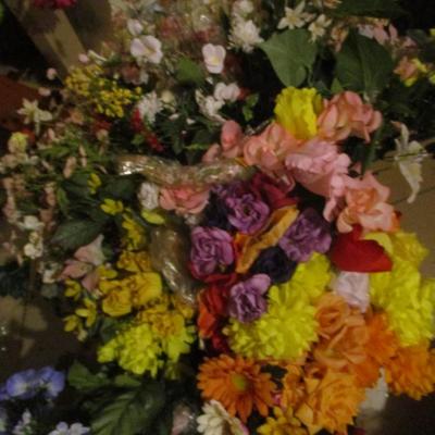 Artificial Flowers For Home Decor Or Crafting Lot B
