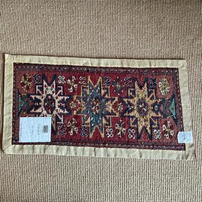UA762 Small Oriental Design Needlepoint Rug 2' x 3'6"