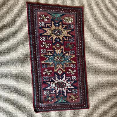UA762 Small Oriental Design Needlepoint Rug 2' x 3'6"