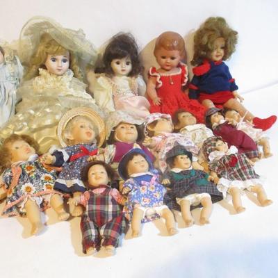Vintage Porcelain & Plastic Dolls Lot 68