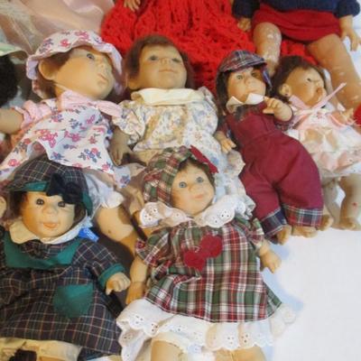 Vintage Porcelain & Plastic Dolls Lot 68