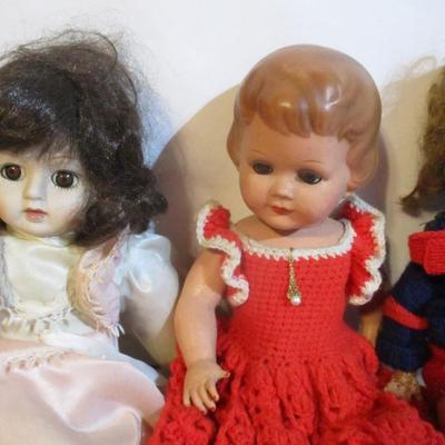 Vintage Porcelain & Plastic Dolls Lot 68