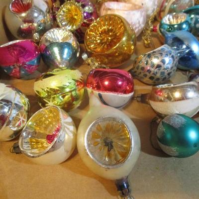 Vintage Christmas Ornaments Lot 77