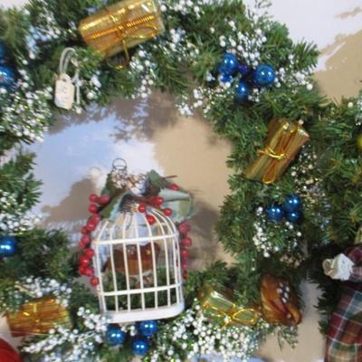 Holiday Wreaths & Christmas Tree Ornaments Lot 85