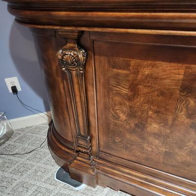 Clean Heavy Marble Top Bar 68x21x43
