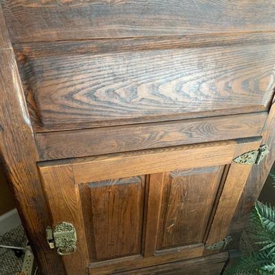 Antique Oak Ice Chest 28x17x43