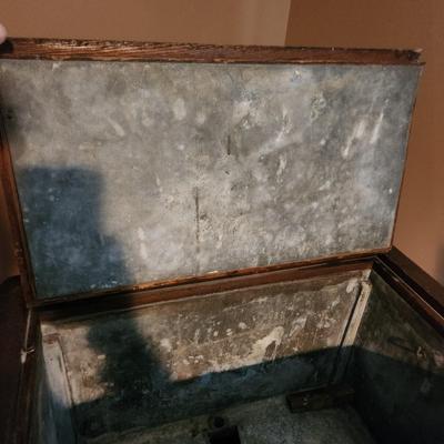 Antique Oak Ice Chest 28x17x43