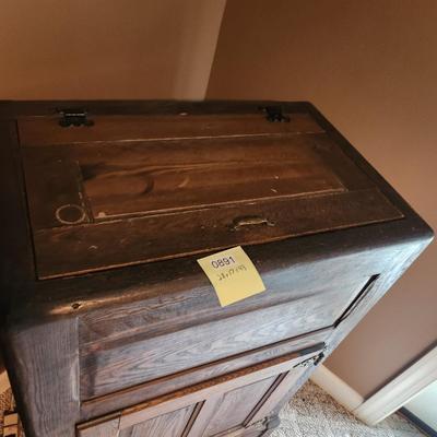Antique Oak Ice Chest 28x17x43