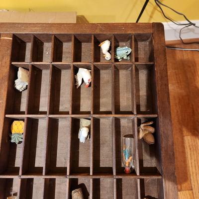 Hamilton Print Tray w/ Collectibles