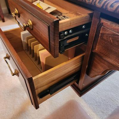 Office Desk 60x30x31