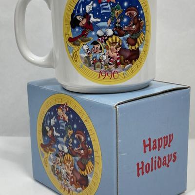 Disney HAPPY HOLIDAYS COFFEE MUG