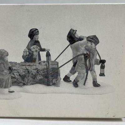 DEPT 56 Heritage Village - Bringing Home the Yule Log - People Figurines