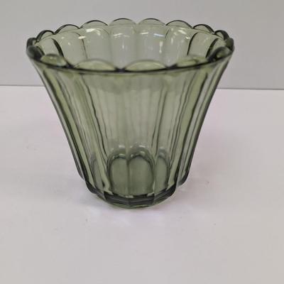 Green Scalloped Planter Hazel Atlas Avocado Green Capri Bowl & Green Indiana Handkerchief Candy Dish