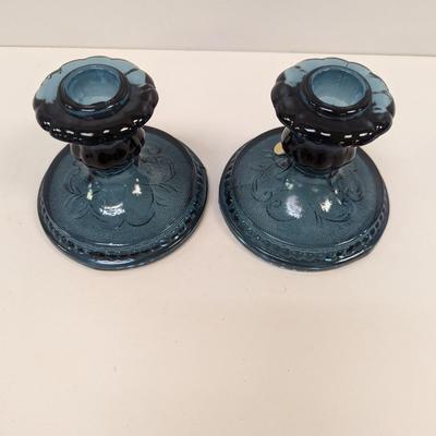 Tiara Set Of 2 Bicentennial Colonial Candle Holders