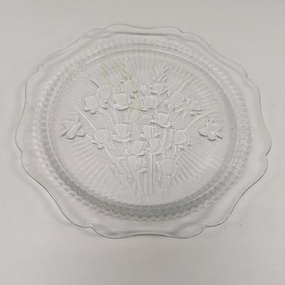 6 - 9 1/4" Jeanette Glass Iris & Herringbone Clear Plates