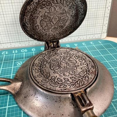 Nordic ware krumkake maker