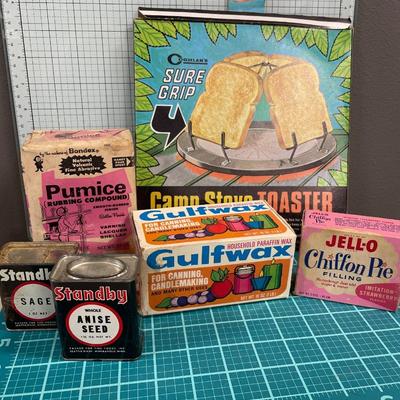 Vintage spices and kitchen items