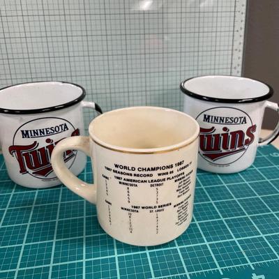 2 metal campfire mugs & 1987 mug