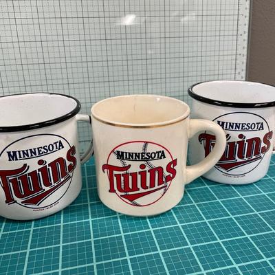 2 metal campfire mugs & 1987 mug