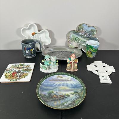 LOT 2K: Irish Themed Home Decor