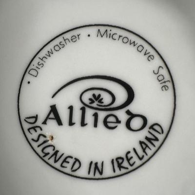 LOT 2K: Irish Themed Home Decor