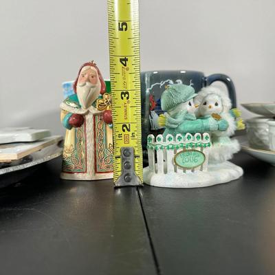 LOT 2K: Irish Themed Home Decor