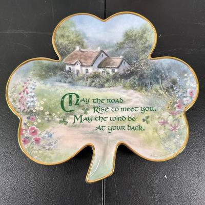 LOT 2K: Irish Themed Home Decor