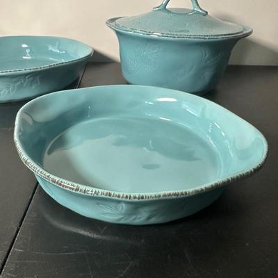 LOT 5L: Collection Of Pyrex, Corningware, Longaberger Pottery & More