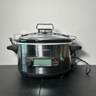 LOT 7K: Kitchen Appliances- Rival 18 qt Roaster Oven, Hamilton Beach Slow Cooker & More