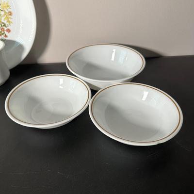 LOT 9K: Large Collection Of Corelle by Corning Indian Summer Pattern