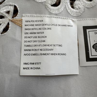 LOT 10K: Irish Quilts, Linens & More!