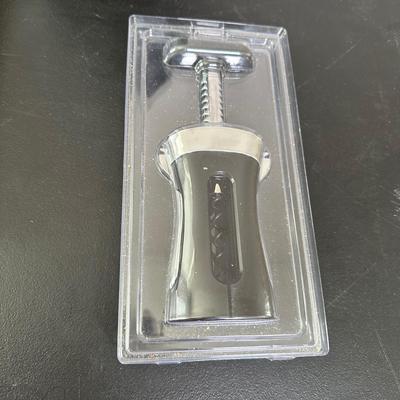 LOT 15K: Wine Lover Essentials!