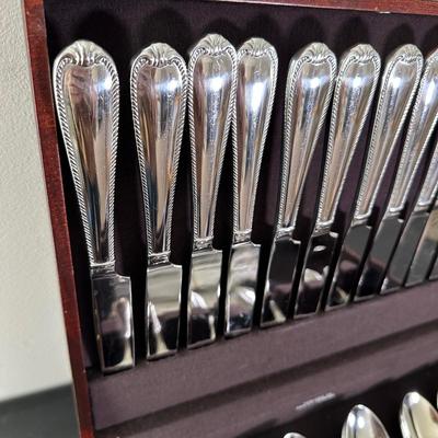 LOT 17K: Reed & Barton Stainless Steel Flatware Set w/ Box