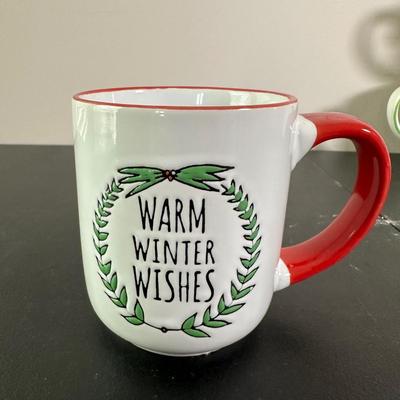 LOT 19L: Christmas Themed Kitchen Decor, China, Glass & More - Gorham, Sakura, Spectrum & More